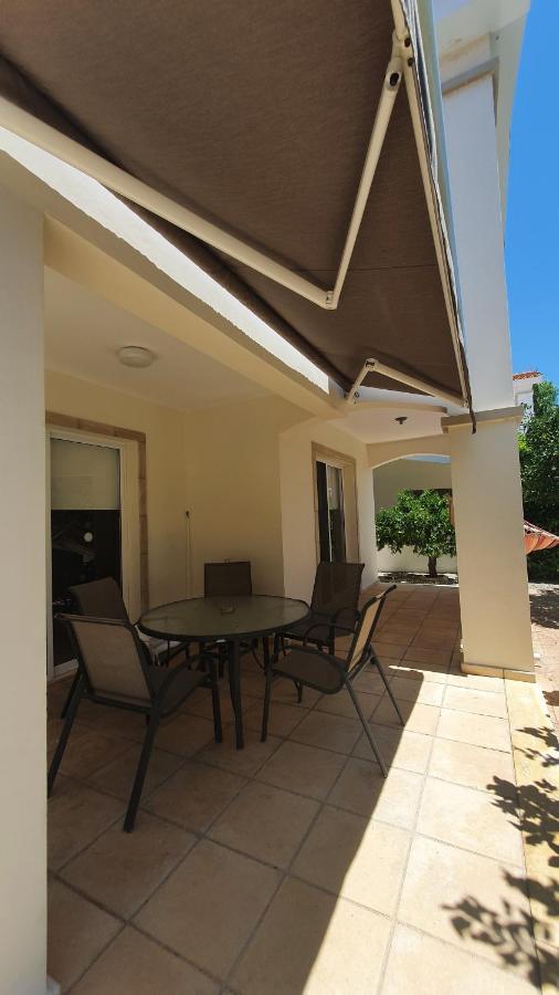 Villa Sofia Coral Bay Exterior photo